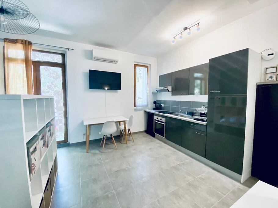 Grand Pour 2 Bir Hakeim Apartment *